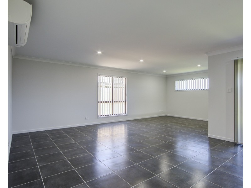 67 Fountain Street, Pimpama QLD 4209