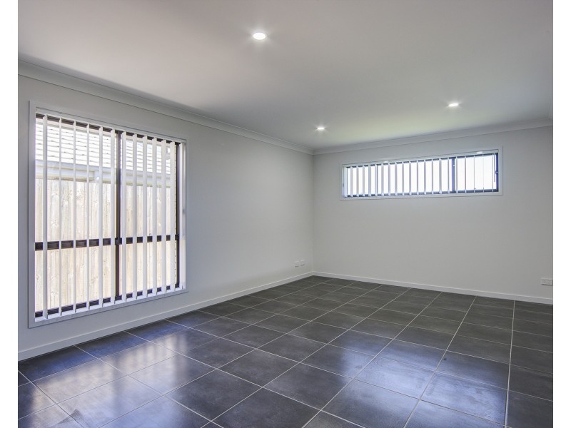 67 Fountain Street, Pimpama QLD 4209