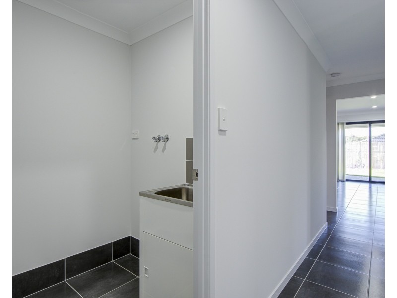 67 Fountain Street, Pimpama QLD 4209