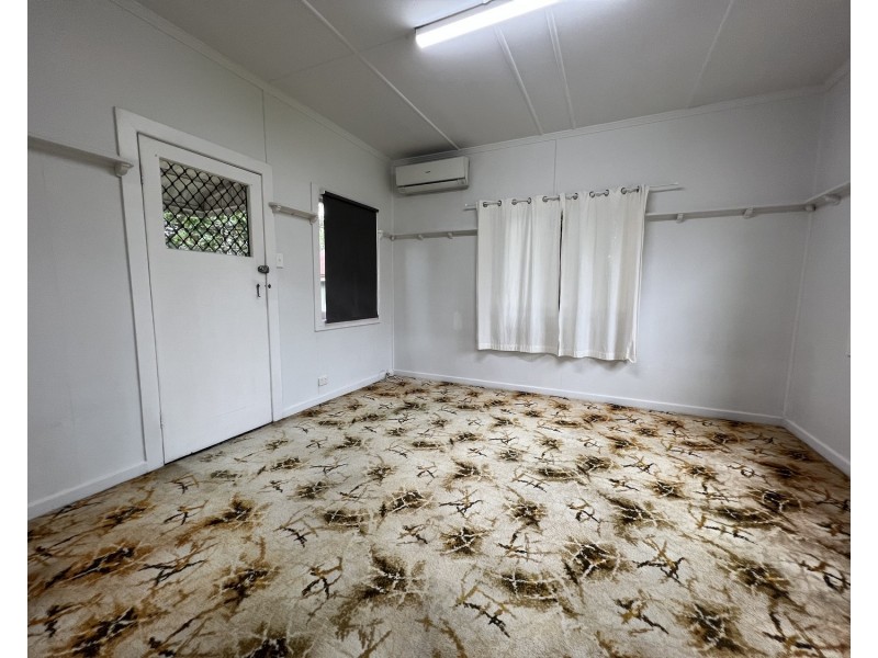 18 Shillito Street, Southport QLD 4215