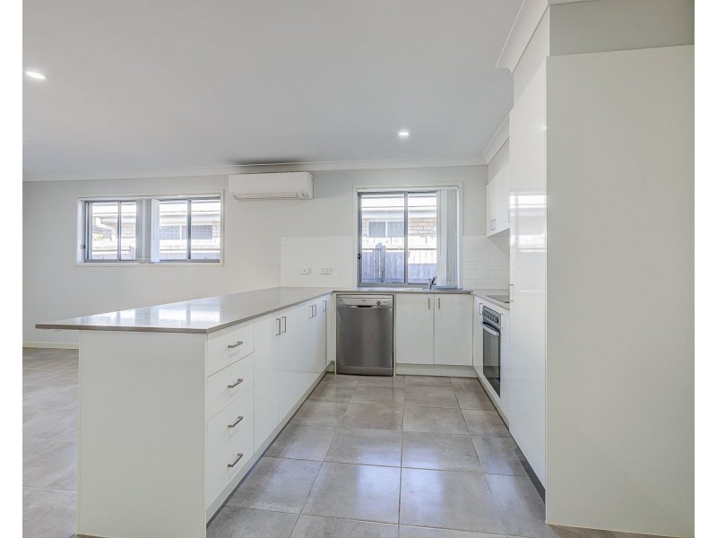 64 Brookfield Street, Pimpama QLD 4209