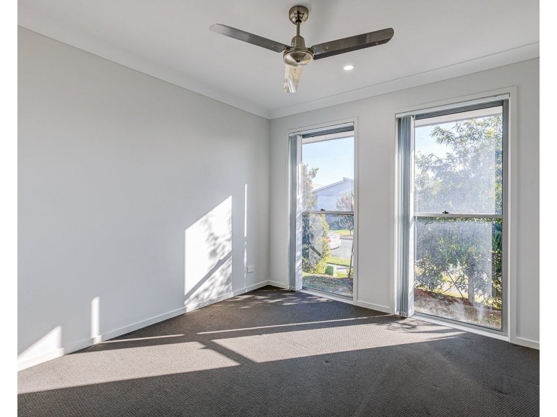 64 Brookfield Street, Pimpama QLD 4209