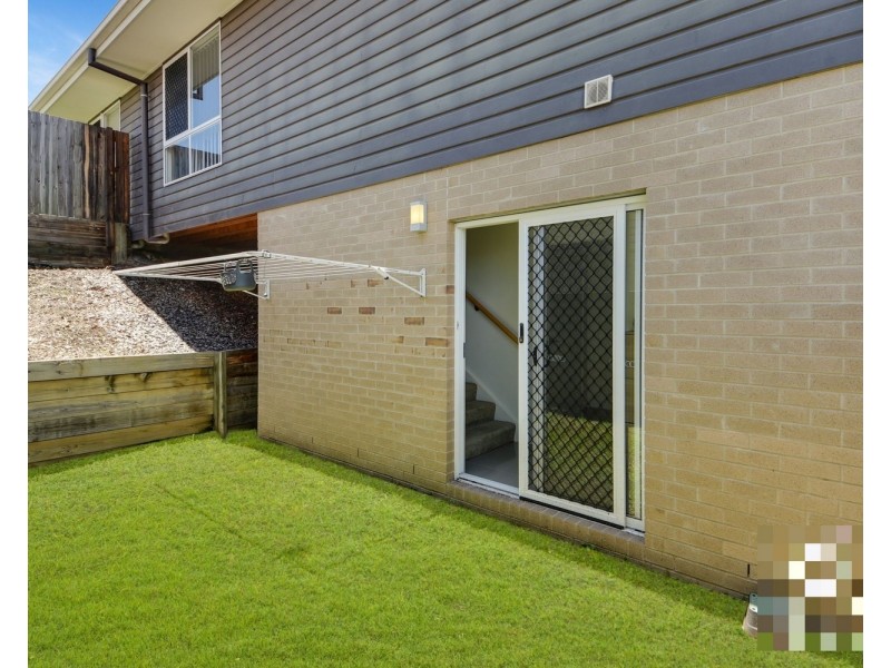 8 Nightshade Crescent, Pimpama QLD 4209