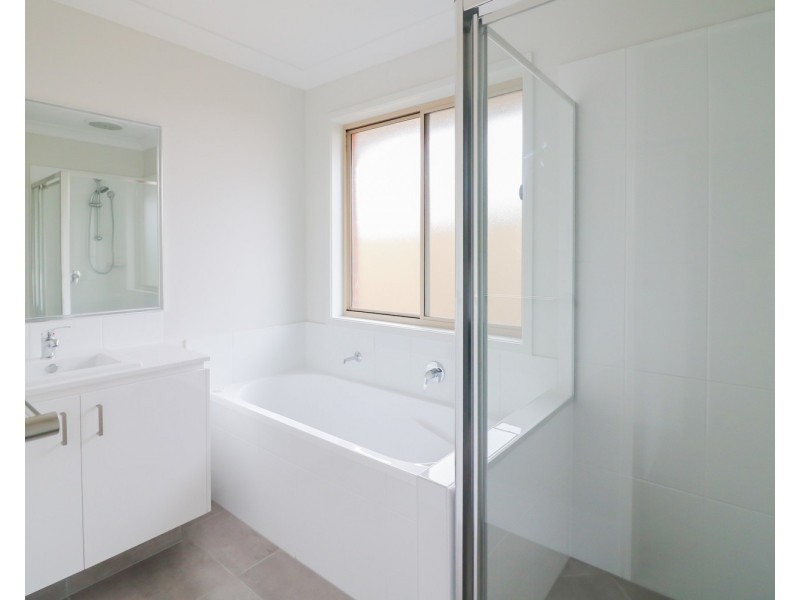 38 Jeremy Street, Coomera QLD 4209