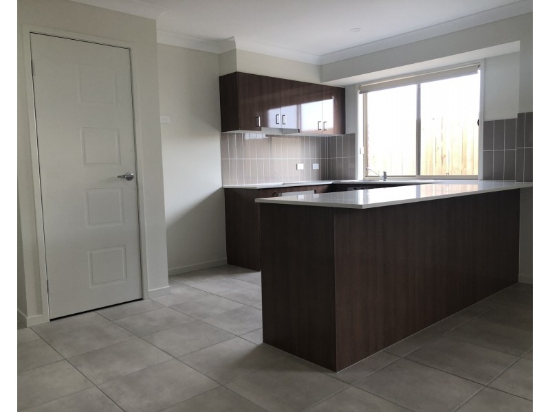 33 Gillian Drive, Coomera QLD 4209