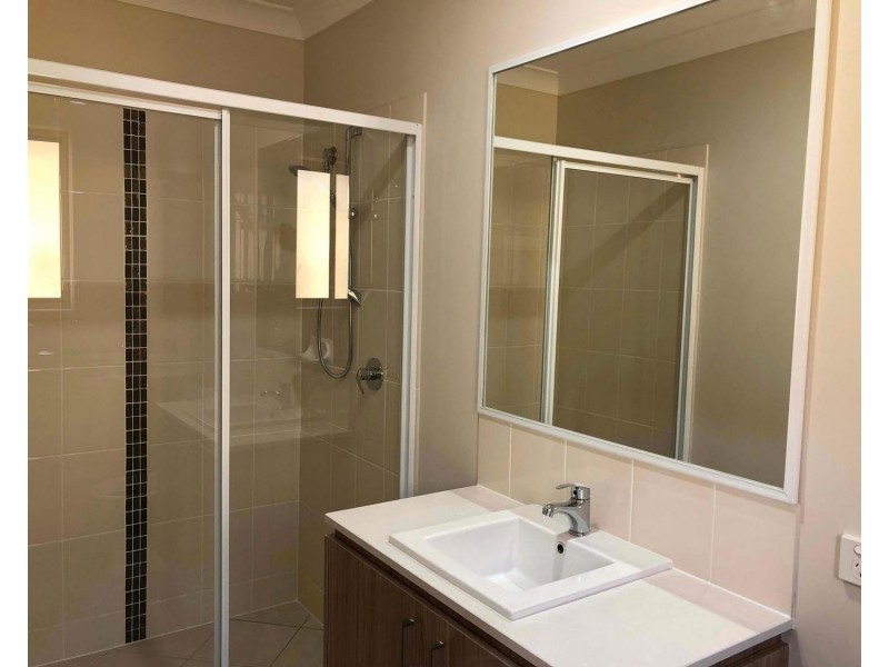 3 Innsbruck Way, Bahrs Scrub QLD 4207