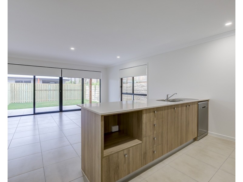 1/44  Richenda Street, Ormeau Hills QLD 4208