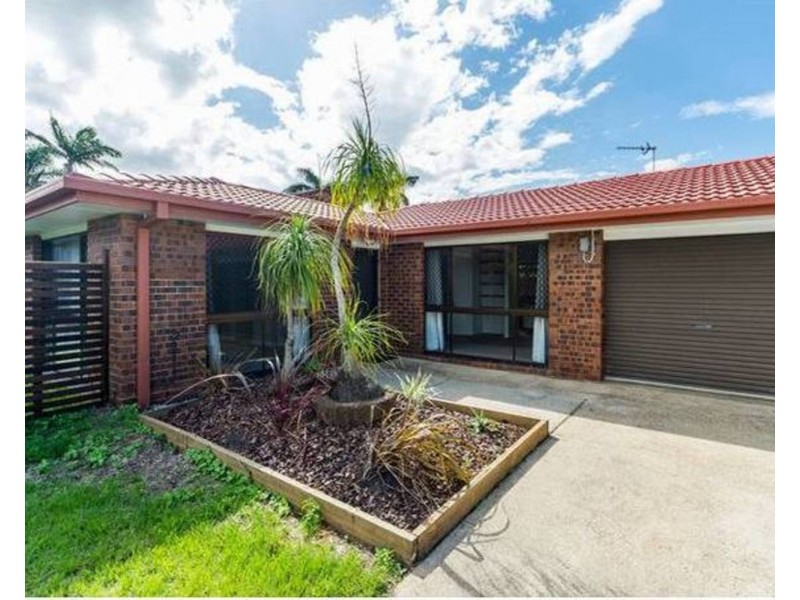 1/1 Ash Court, Arundel QLD 4214