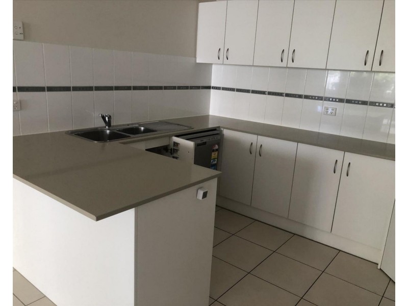 2/9 Pamphlet Lane, Coomera QLD 4209