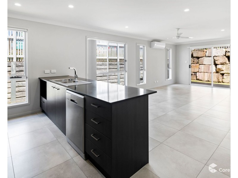 2/17 O’Connell Court, Pimpama QLD 4209