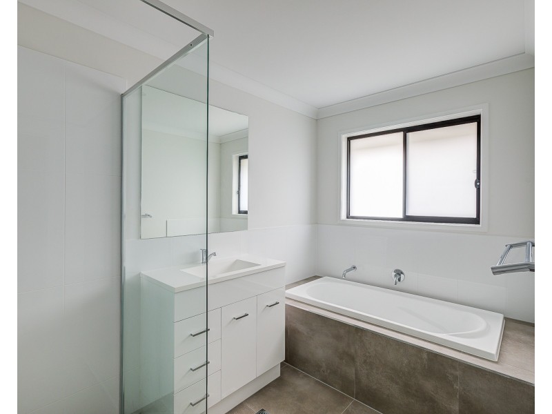 48 Hyde Drive, Yarrabilba QLD 4207