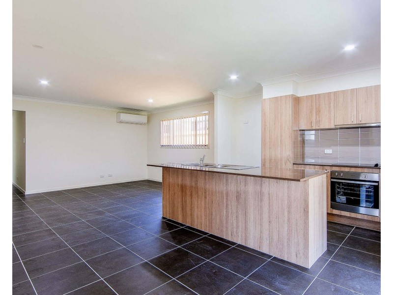26 Dysart Drive, Holmview QLD 4207