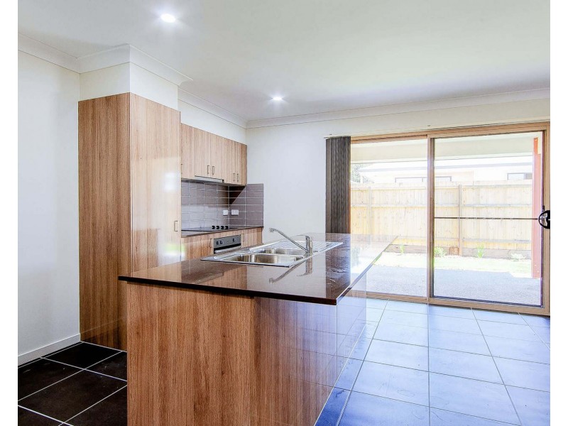 26 Dysart Drive, Holmview QLD 4207
