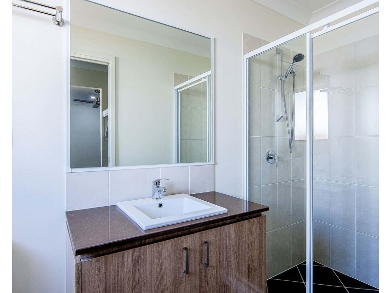 26 Dysart Drive, Holmview QLD 4207