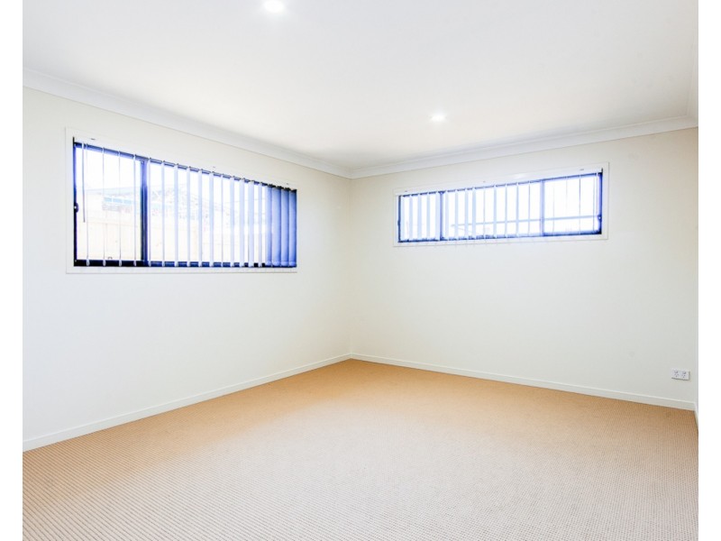 20 Dysart Drive, Holmview QLD 4207