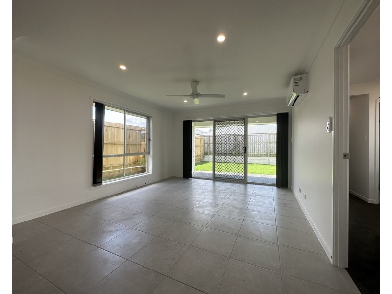 16 Sunline Court, Logan Reserve QLD 4133