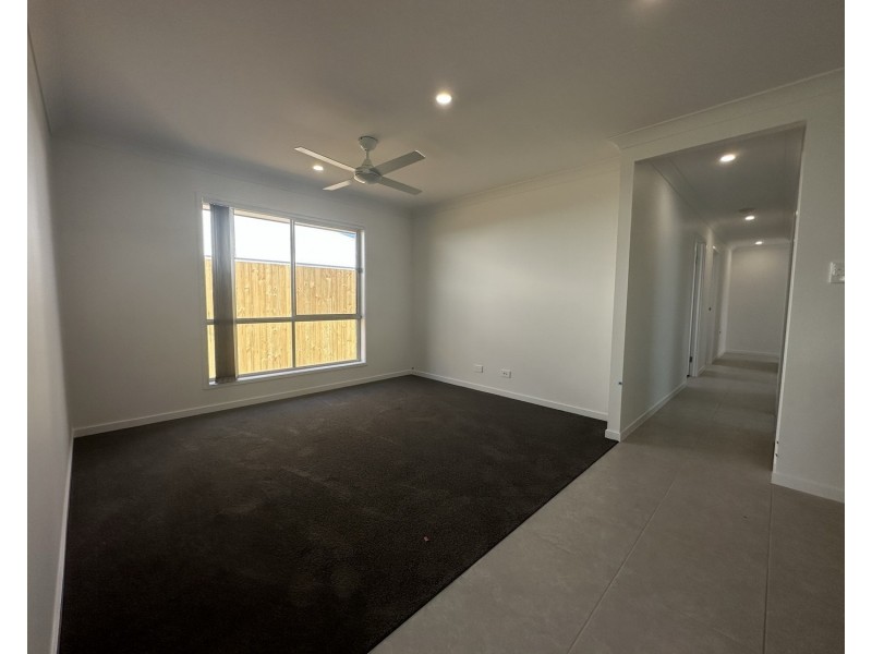 16 Sunline Court, Logan Reserve QLD 4133