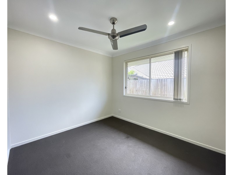 73 Woodrose Circuit, Pimpama QLD 4209