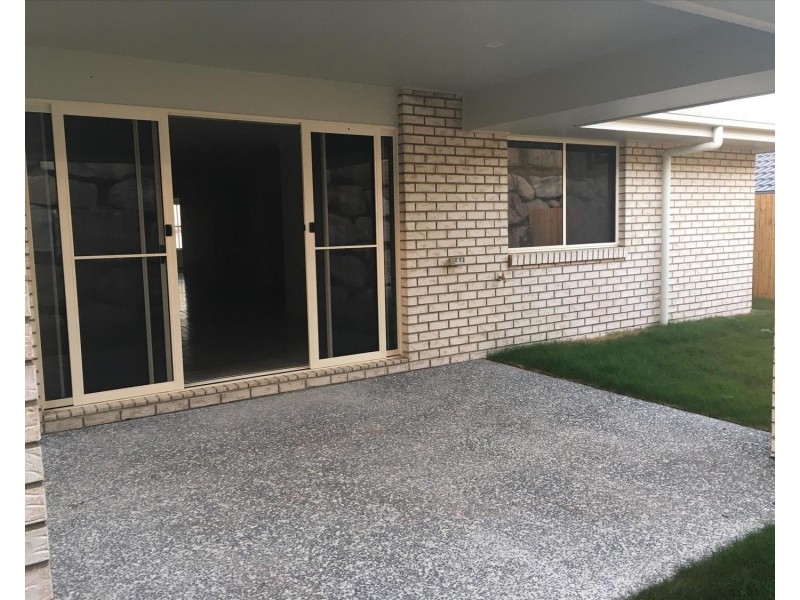 73 Woodrose Circuit, Pimpama QLD 4209