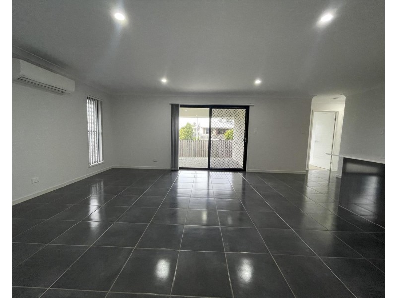 34 Fountain Street, Pimpama QLD 4209