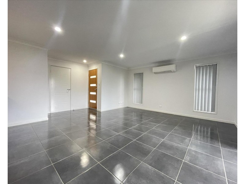 34 Fountain Street, Pimpama QLD 4209