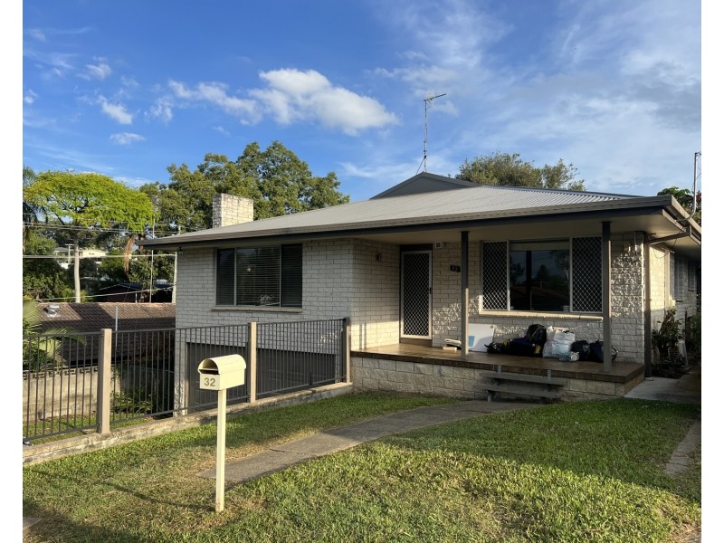 32 Pilliga Street, Southport QLD 4215