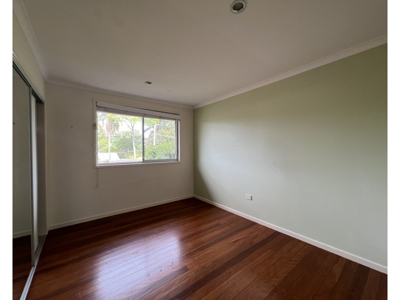 32 Pilliga Street, Southport QLD 4215