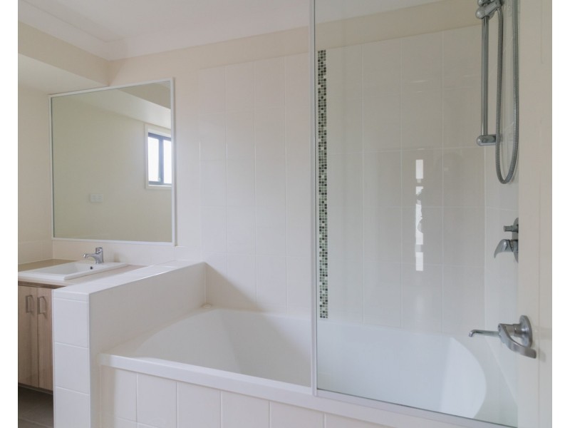 57 Damian Leeding Way, Upper Coomera QLD 4209