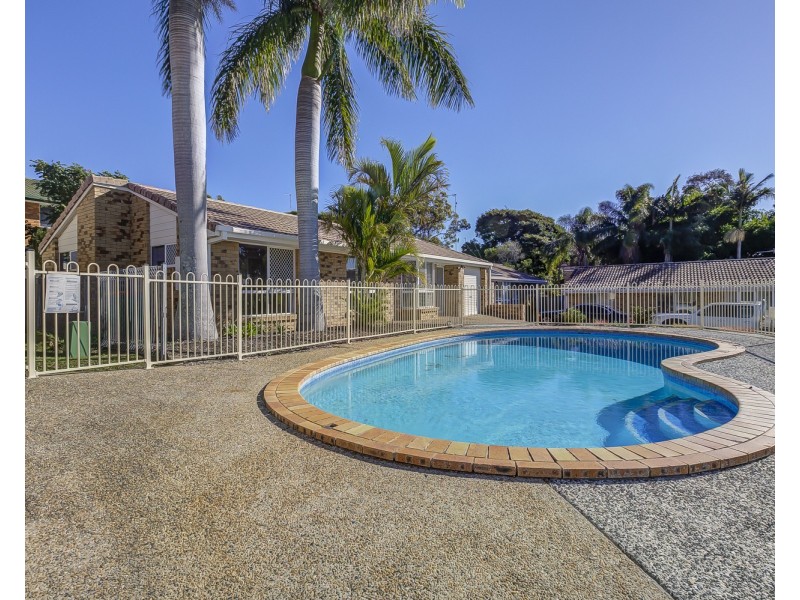 8/25 McMillan Street, Labrador QLD 4215