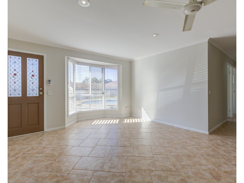 8/25 McMillan Street, Labrador QLD 4215