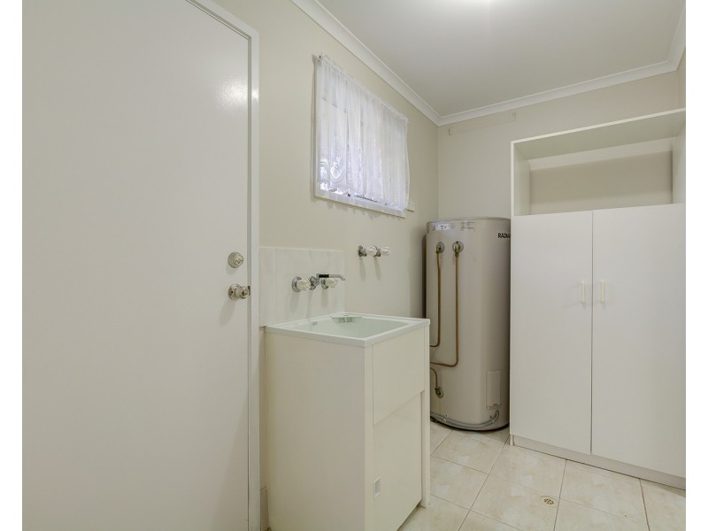 8/25 McMillan Street, Labrador QLD 4215