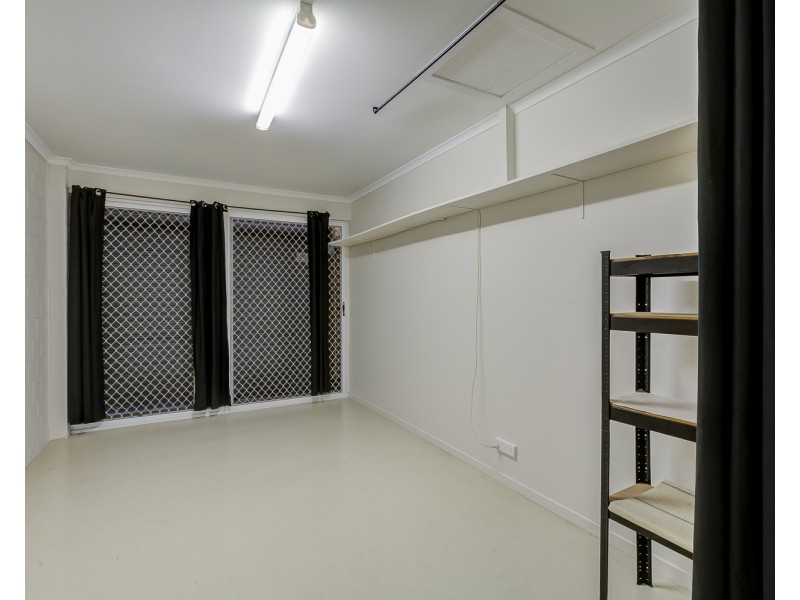 8/25 McMillan Street, Labrador QLD 4215