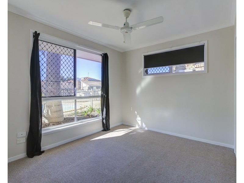8/25 McMillan Street, Labrador QLD 4215