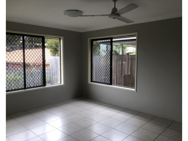 29 Mossman Parade, Waterford QLD 4133