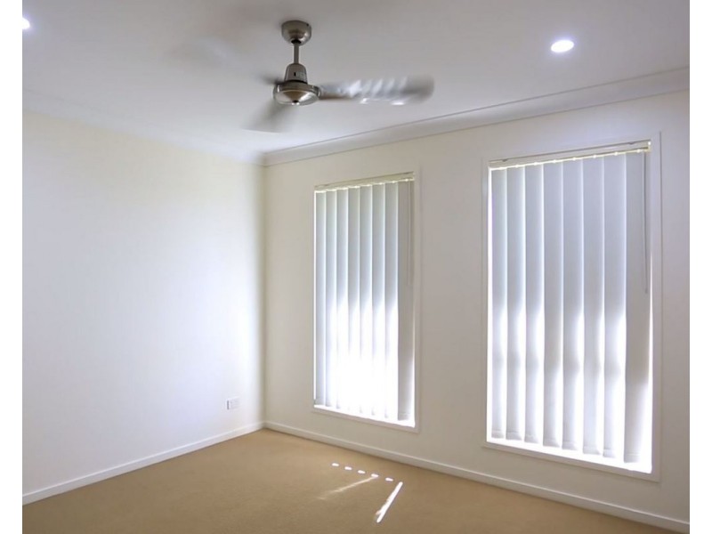 70 Brookfield Street, Pimpama QLD 4209