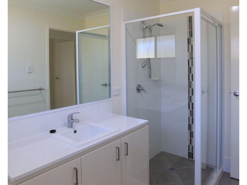 70 Brookfield Street, Pimpama QLD 4209