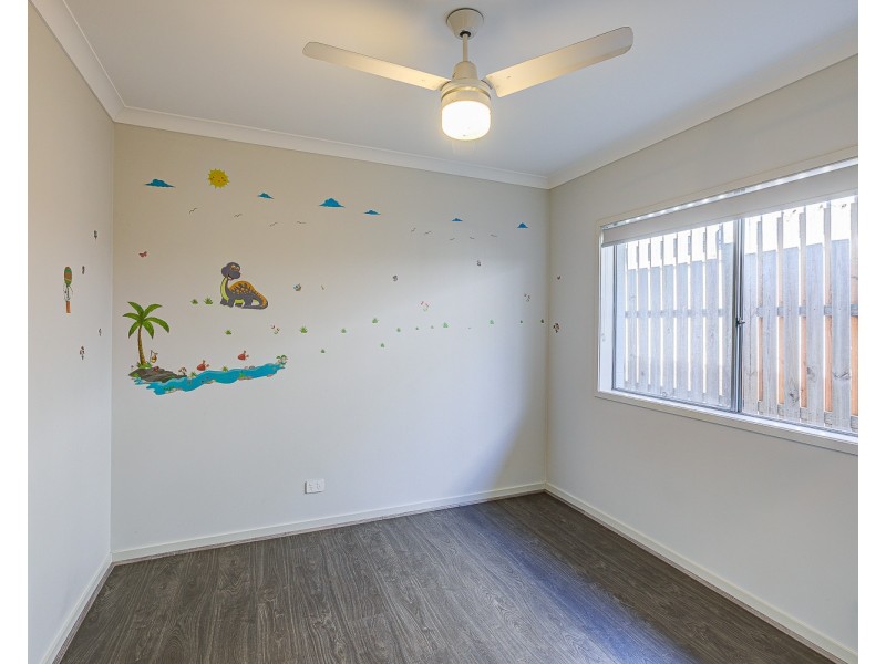 10 Vargon Circuit, Holmview QLD 4207