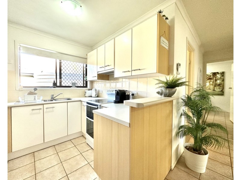 1/31 Victor Avenue, Paradise Point QLD 4216