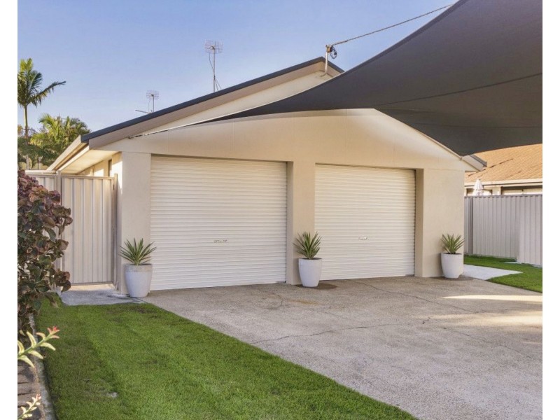 2/31 Victor Avenue, Paradise Point QLD 4216