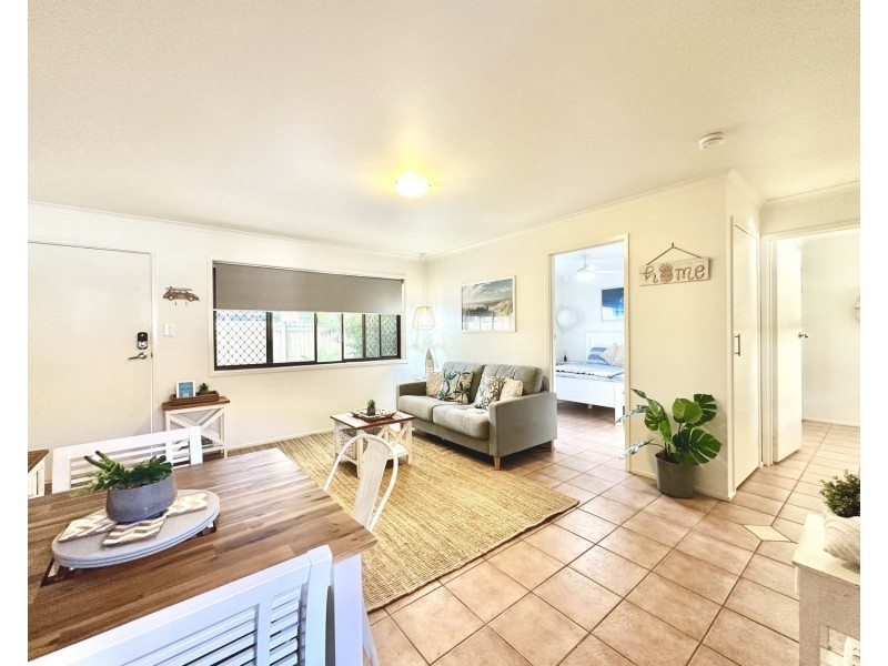 2/31 Victor Avenue, Paradise Point QLD 4216