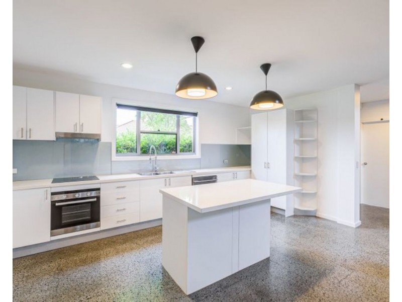 13 Shorehaven Place, Varsity Lakes QLD 4227