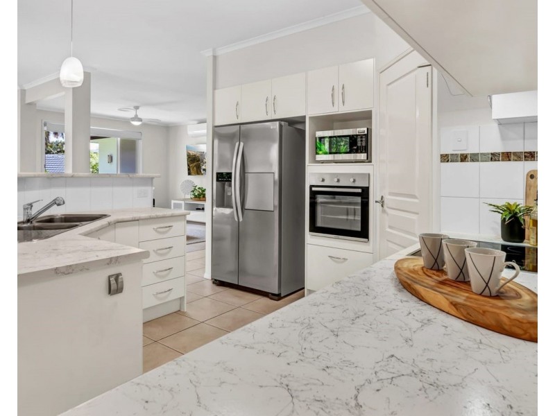 6 Koro Court, Ashmore QLD 4214