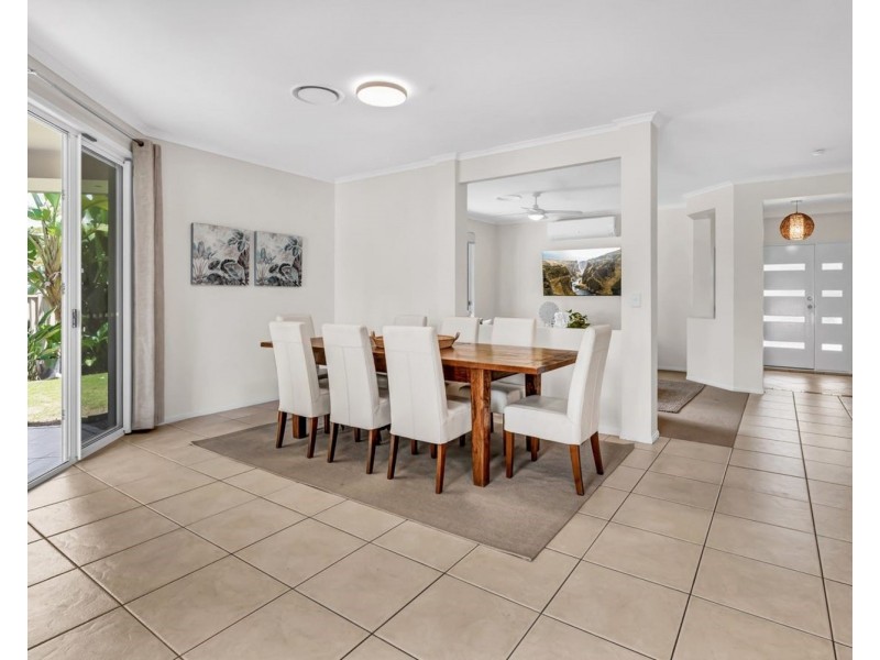 6 Koro Court, Ashmore QLD 4214