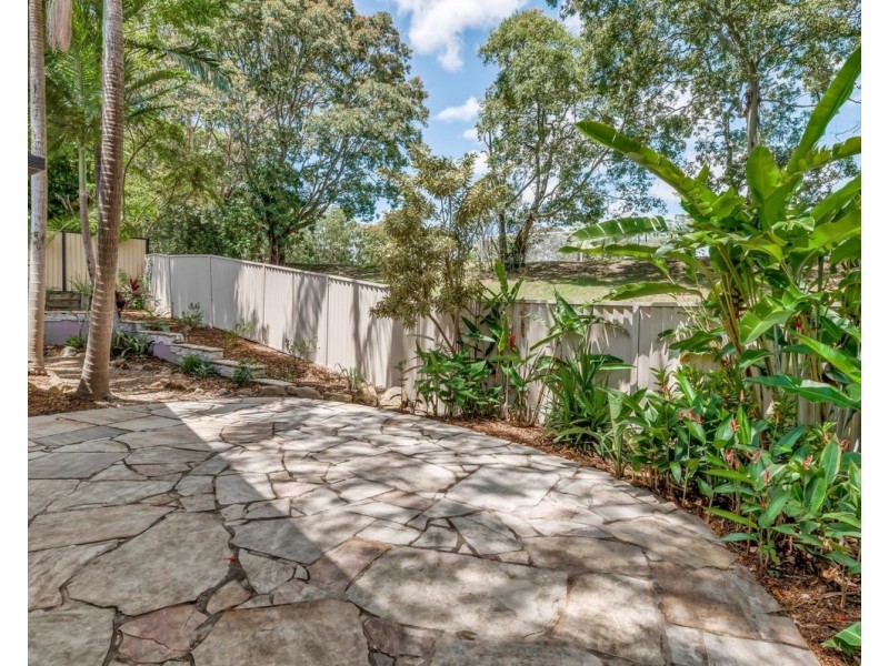 6 Koro Court, Ashmore QLD 4214