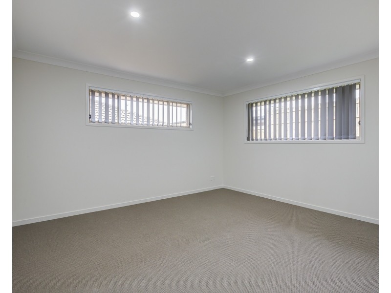 39 Gillian Drive, Coomera QLD 4209