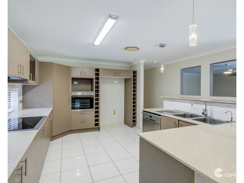 3 Chesterton Street, Pacific Pines QLD 4211