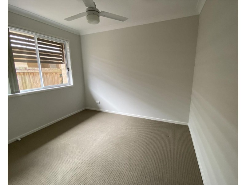 74 Beaumont Drive, Pimpama QLD 4209