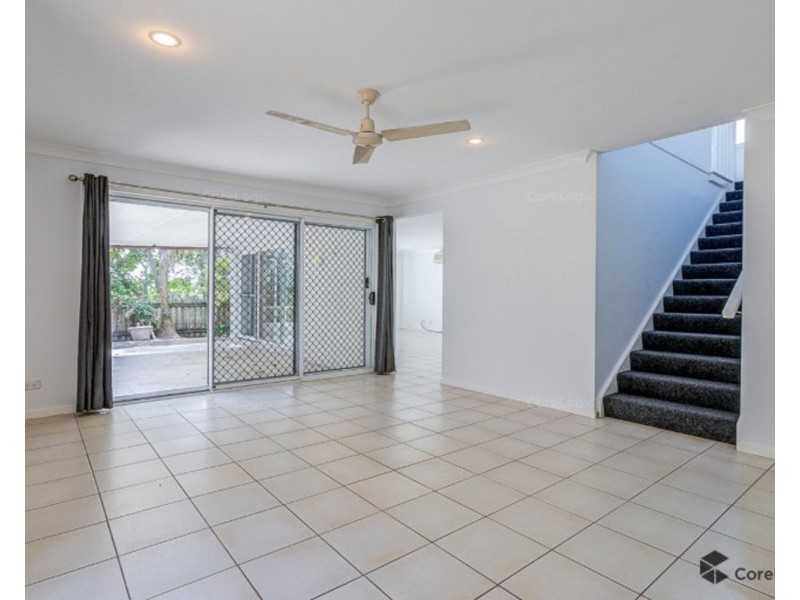 3 Norfolk Drive, Pacific Pines QLD 4211