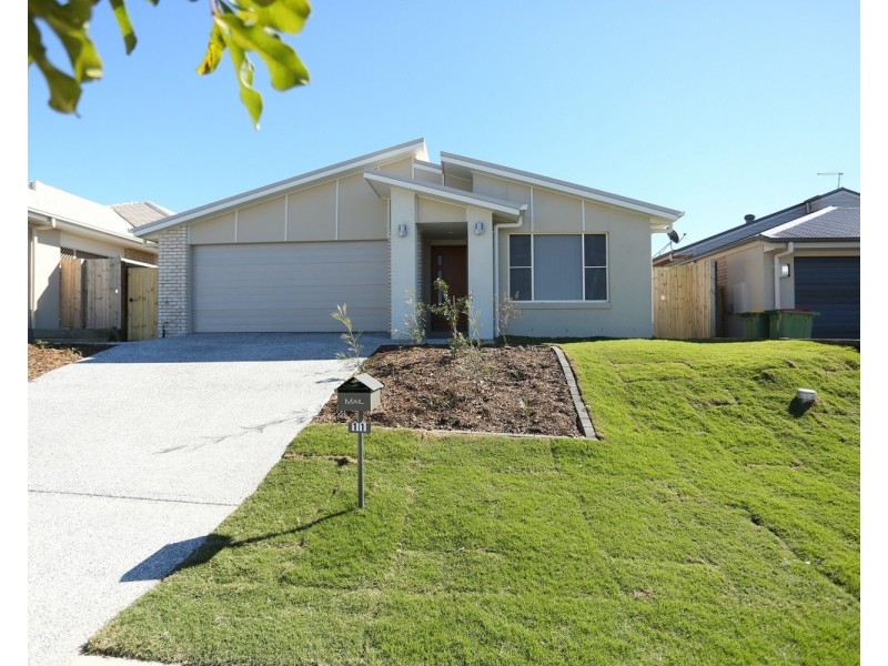 11 Geoffrey Miller Avenue, Pimpama QLD 4209
