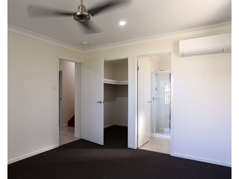11 Geoffrey Miller Avenue, Pimpama QLD 4209